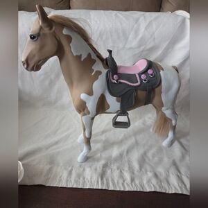 BATTAT PALOMINO OUR GENERATION CREME AND TAN HORSE, 20”, Excellent Condition